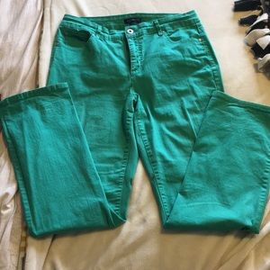 Bandolino jeans with stretch!